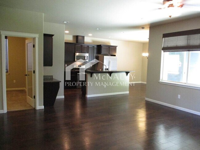 Building Photo - Lovely 4 bedroom 3 bath home in South Kitsap