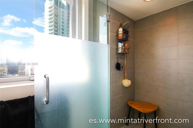 Building Photo - 92 SW 3rd St