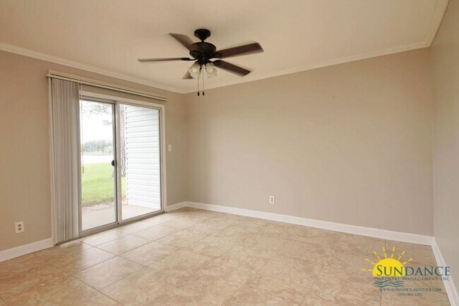 Building Photo - Gorgeous 2 Bedroom Condo At Finisterra!