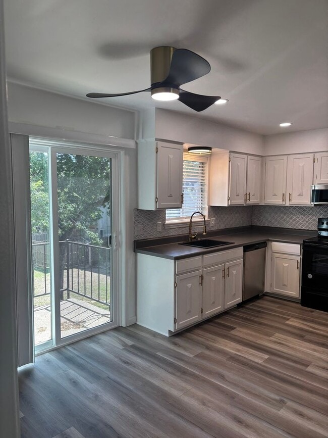 Building Photo - Charming 1BR Condo in Tulsa