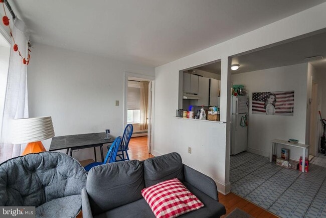Building Photo - 400 N 32nd St