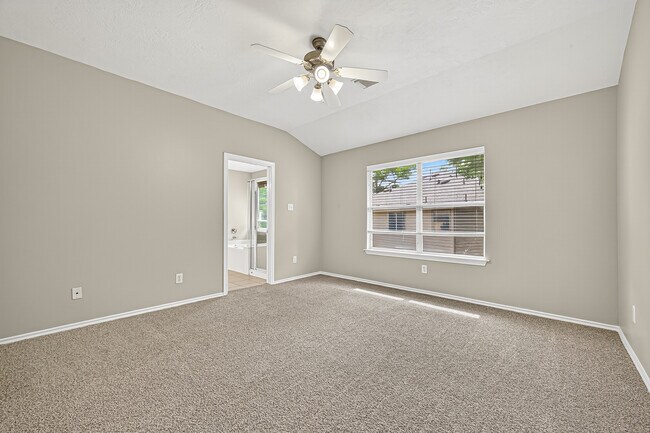 Building Photo - 110 N Burberry Park Cir