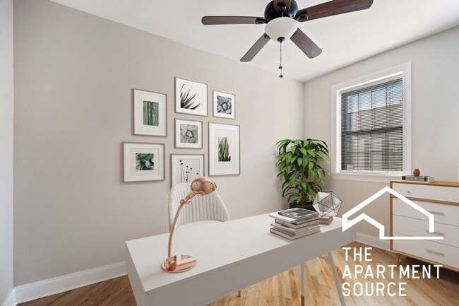 Building Photo - 896 Green Bay Rd