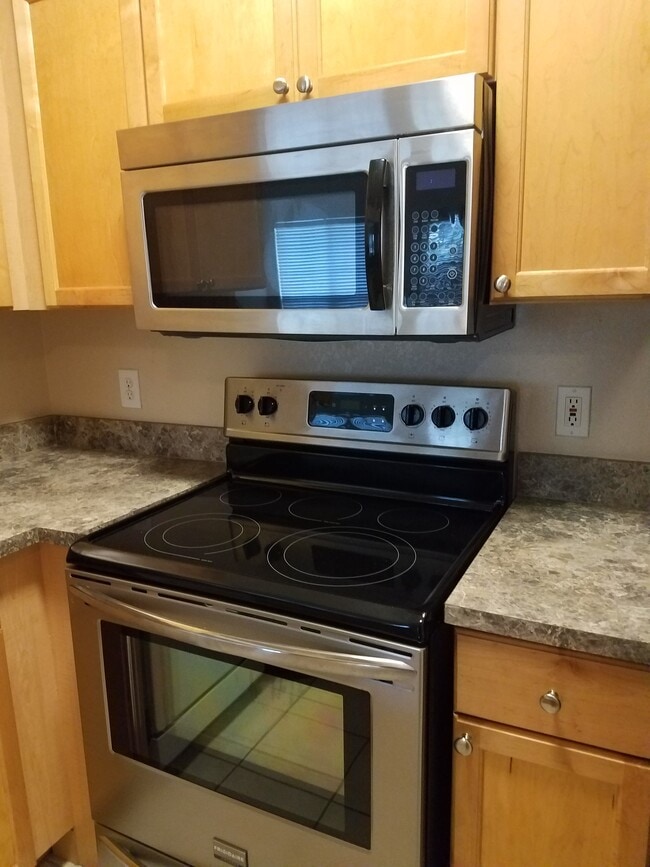 Cooking Range - 10961 Burnt Mill Rd