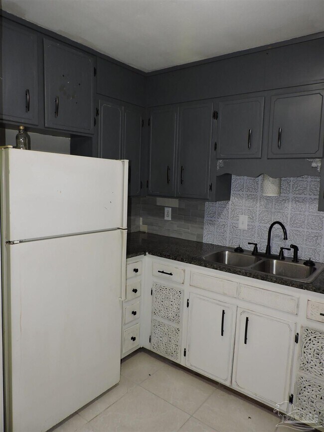 Building Photo - 1345 Jasma Ln