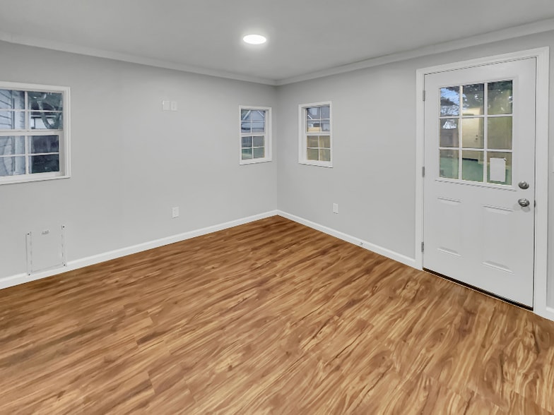Building Photo - 107 Patra Dr