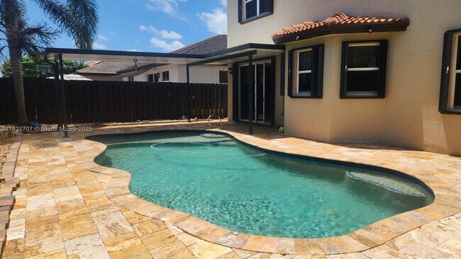 Building Photo - 25309 SW 118 Ct