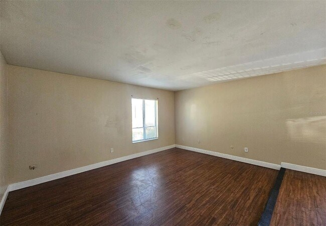 Building Photo - 7602 W Powhatan Ave