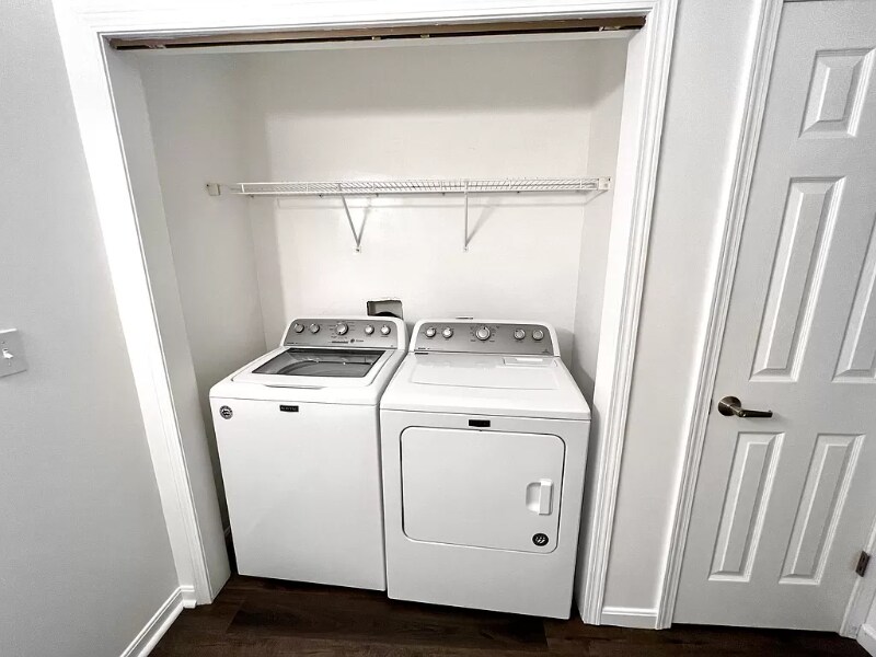 Building Photo - 3860 S Cramer Cir