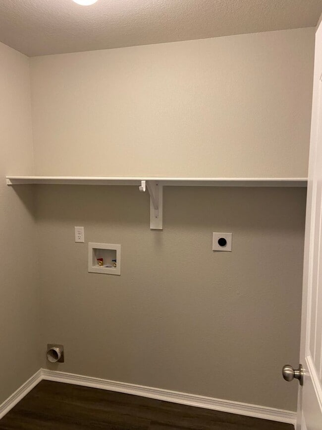 Building Photo - Three Bedroom | Two Bath Home in Maumelle