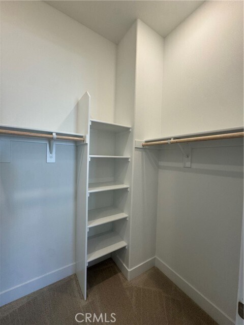 Building Photo - 436 Loon