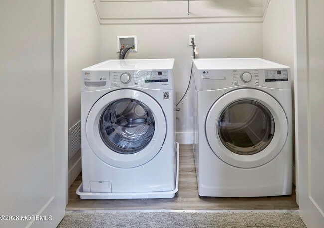 Building Photo - 28 Colfax St