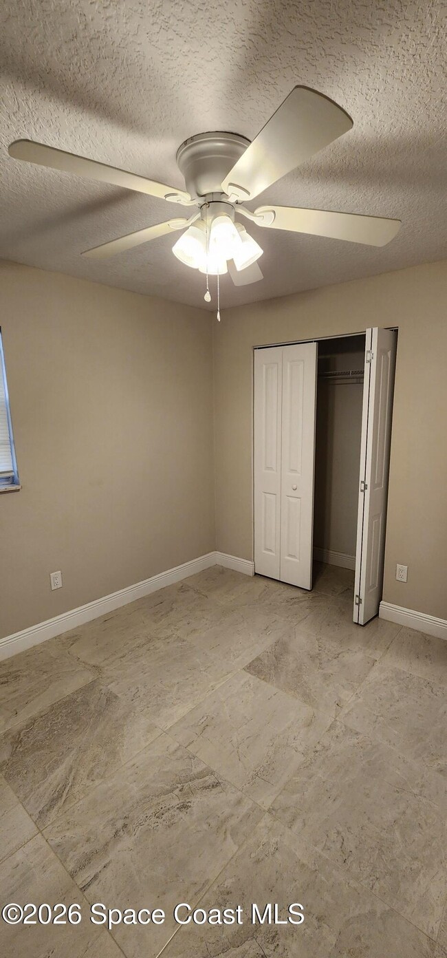 Building Photo - 2442 Mercury Dr