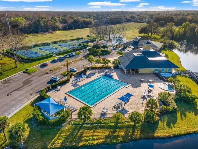 Building Photo - 6445 Renwick Cir