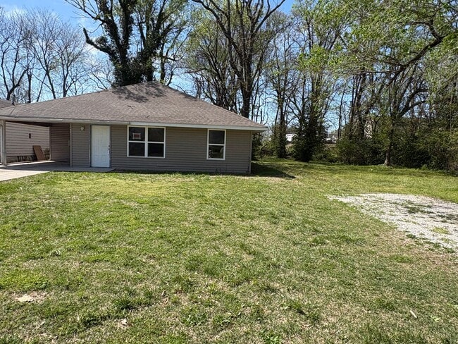 Building Photo - Reed Enterprises Management