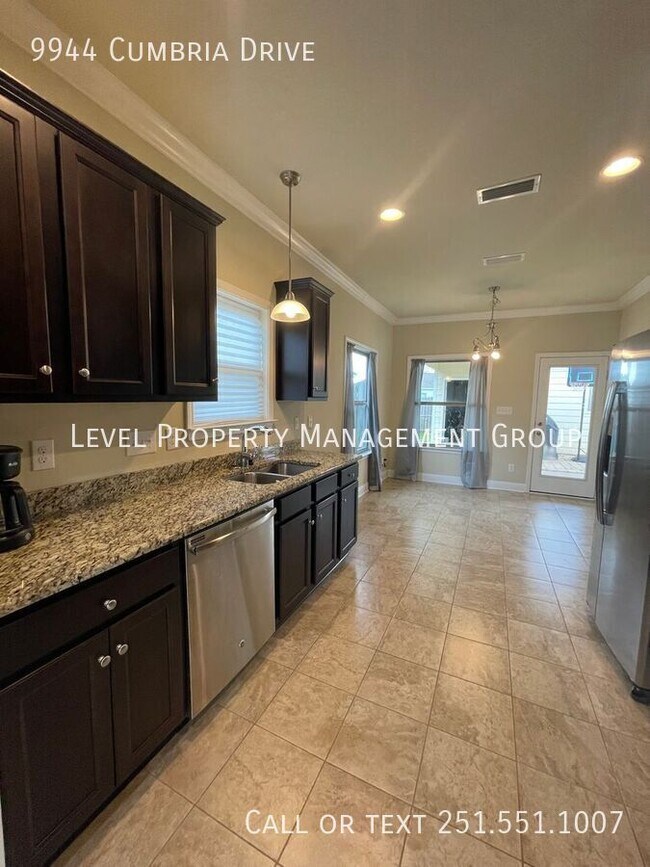 Building Photo - 9944 Cumbria Drive