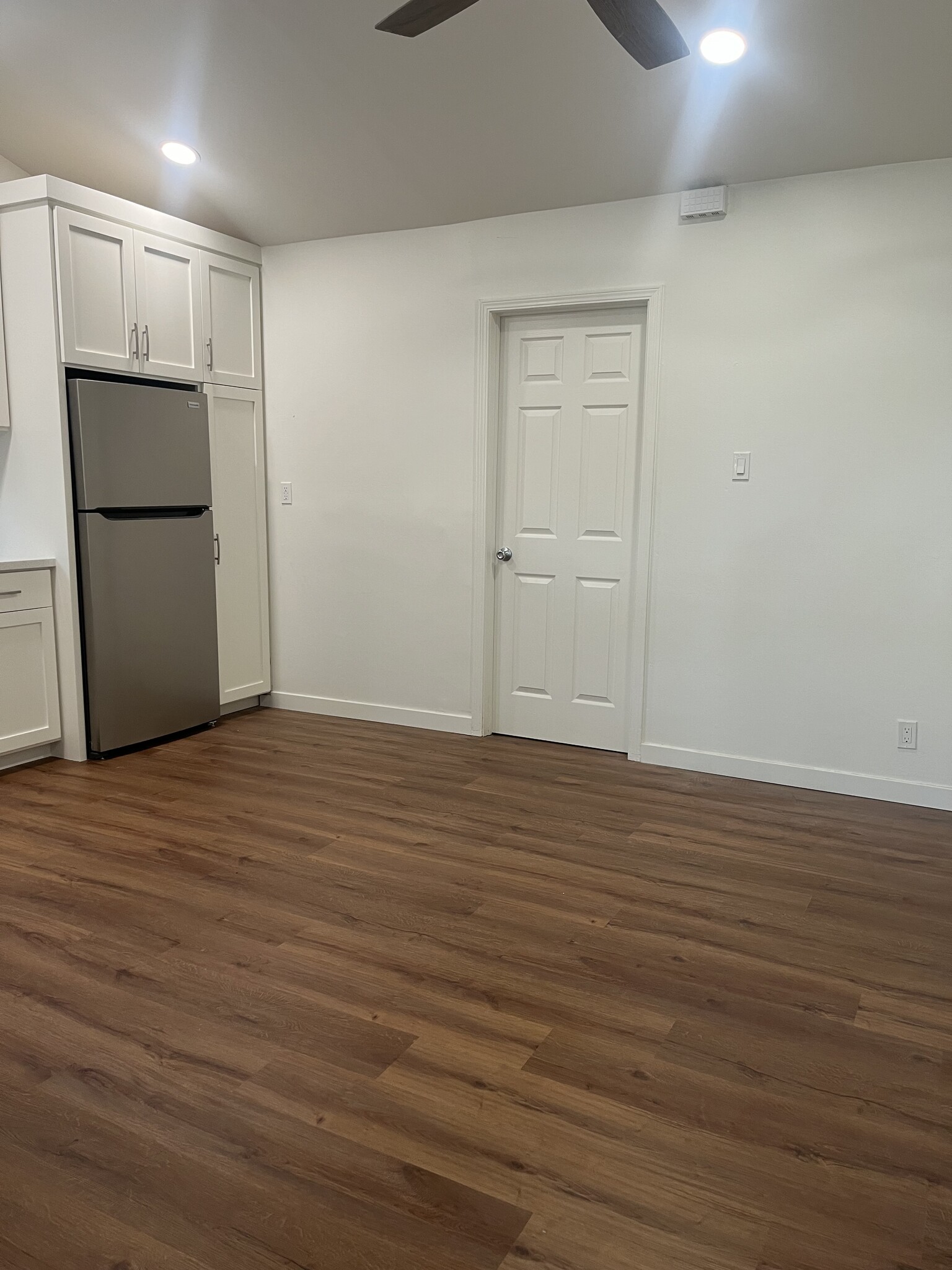 Building Photo - 3412 Tyburn St