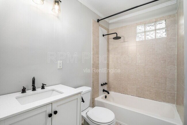 Building Photo - 1788 Dodson Dr SW