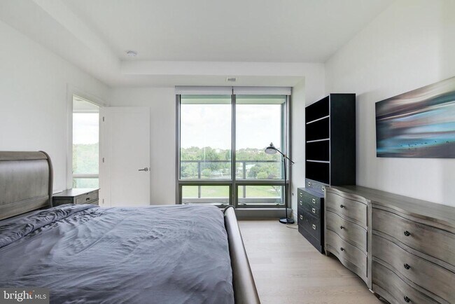 Building Photo - 2501 M St NW