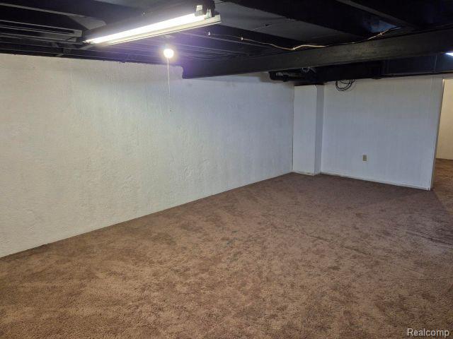Building Photo - 8401-8418 18 Mile Rd