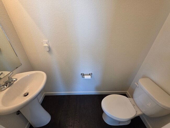 Building Photo - Beautiful 3 Bed 3 Bath Home In Banning Lewis Ranch!!!