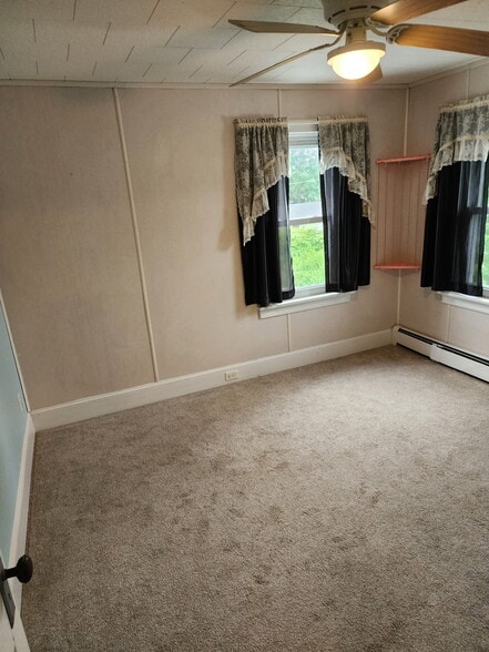 Building Photo - 120 E 9th St