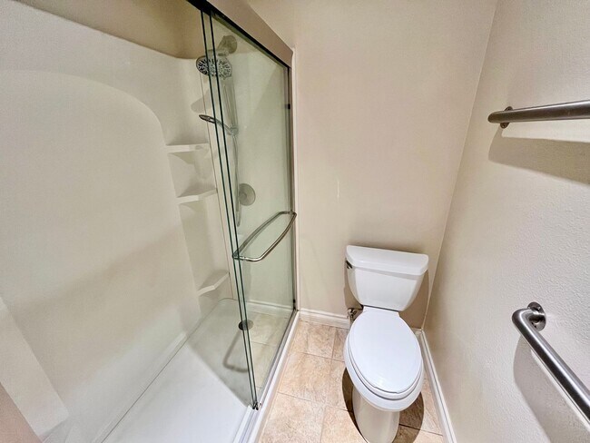 Building Photo - 2bd/2bth Apartment in Santee with In-Unit ...