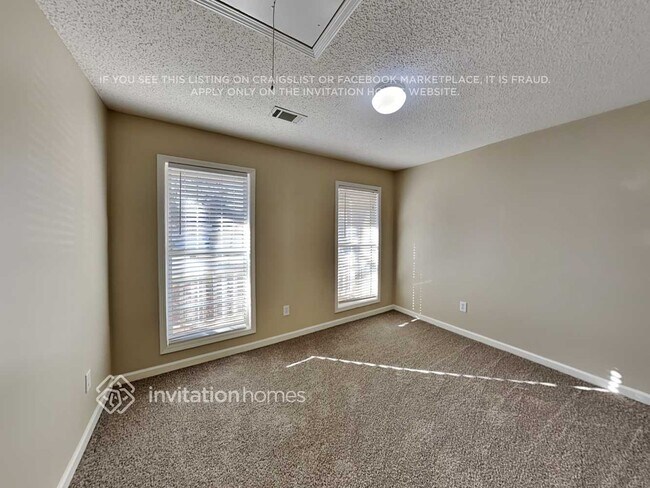 Building Photo - 1606 Madison Dr