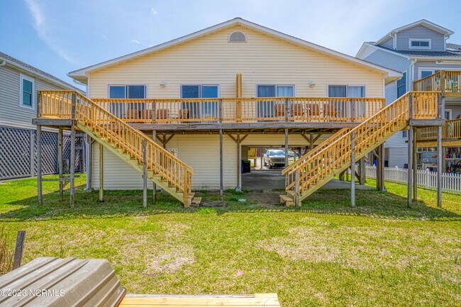 Building Photo - 1883 New River Inlet Rd