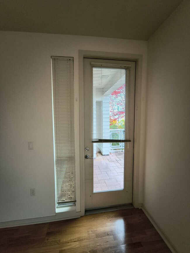 Building Photo - $500 MOVE IN SPECIAL!!! LUXURY 2 BEDROOM CONDO IN DOWNTOWN WALNUT CREEK, CA!