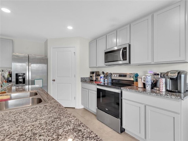 Building Photo - 16702 Carlton Pond St