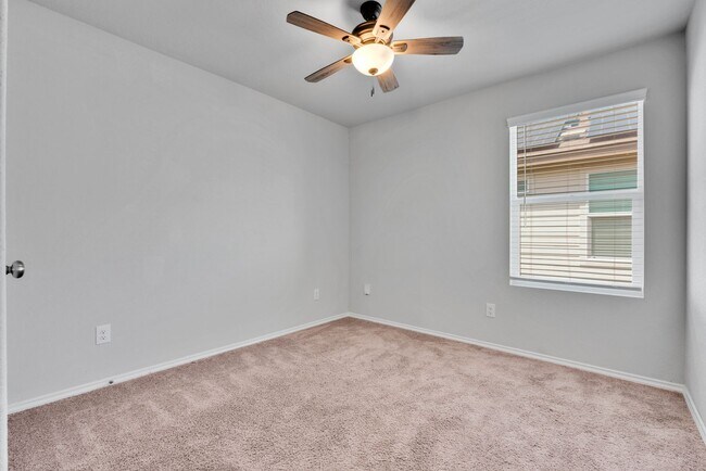 Building Photo - Cozy 3 Bed 2 Bath Home in Waterford Park