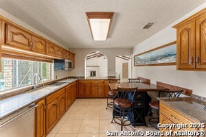 Building Photo - 6323 Forest Knoll St