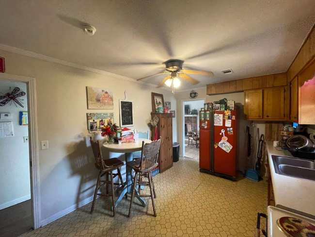 Building Photo - 849 Prosperity Dr