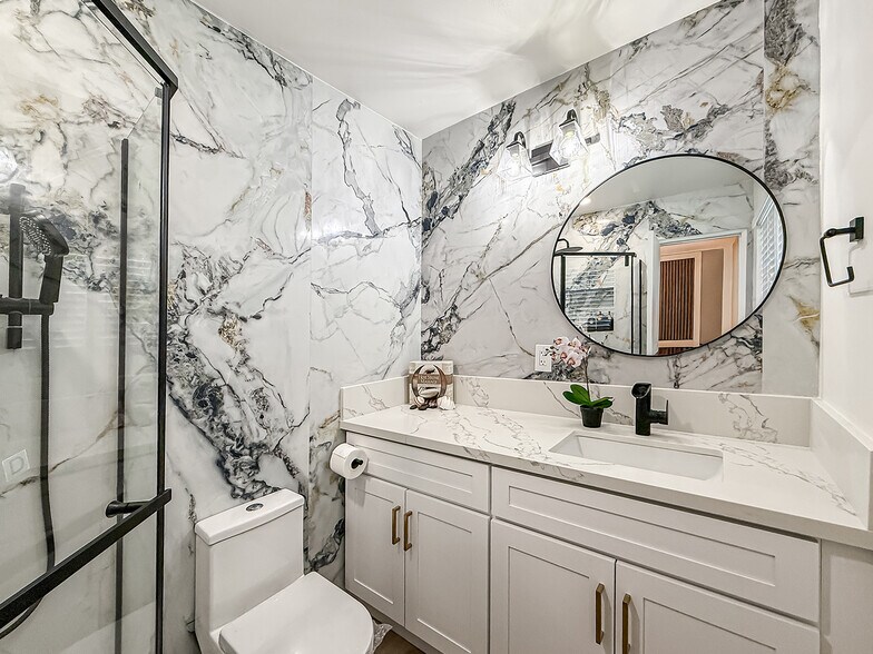 Building Photo - 717 Watson Ave