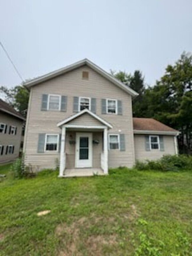Building Photo - 35 N Main St