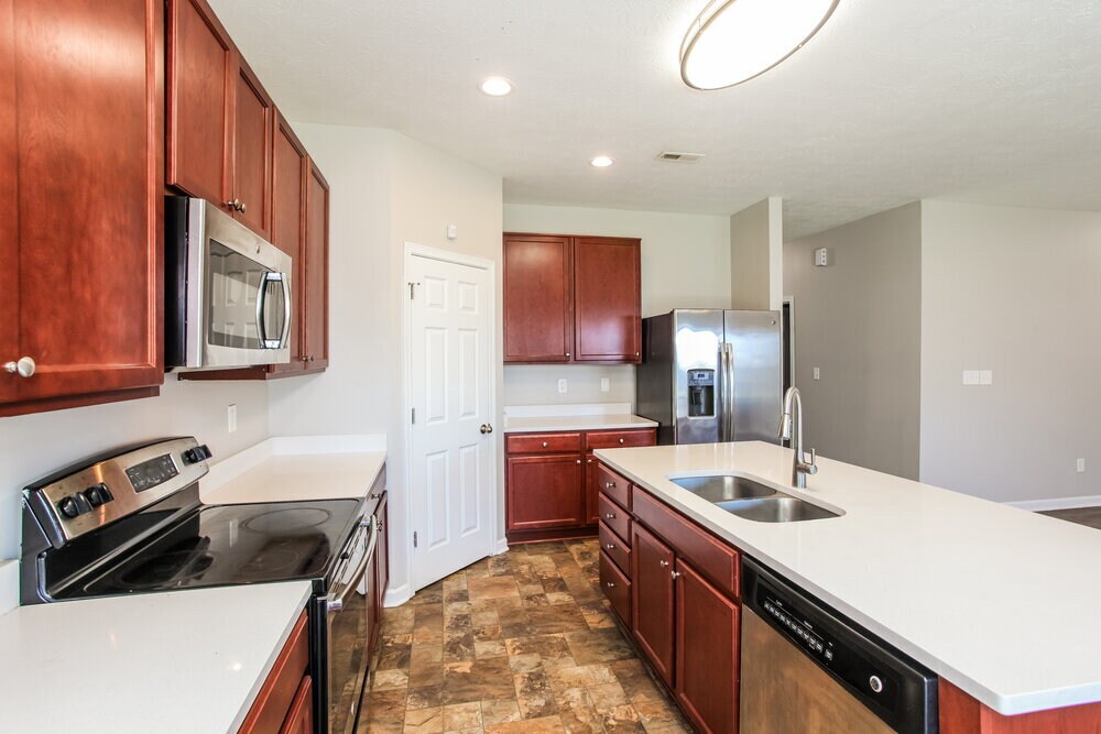 Building Photo - 8267 Templederry Dr