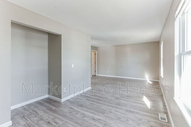 Building Photo - 14537 Greencastle Dr