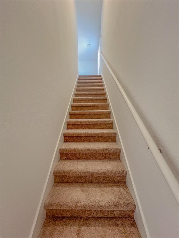 Building Photo - 254 The Bad Wy