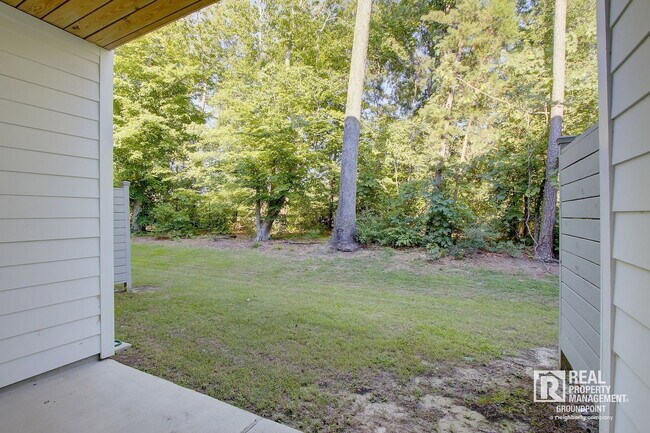 Building Photo - 5208 New Palm Ct