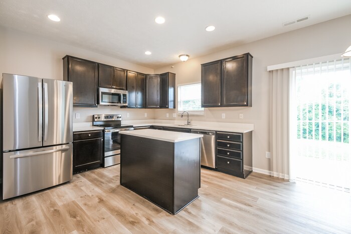 Building Photo - 3149 Bent Timber Dr