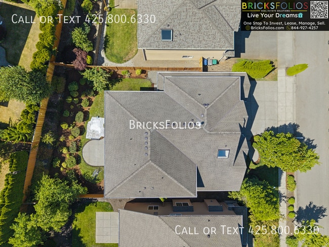 Building Photo - Redmond Ridge Luxury Living | East-Facing Murray Franklyn Gem