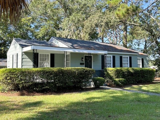 Building Photo - 9 Blueridge Ave