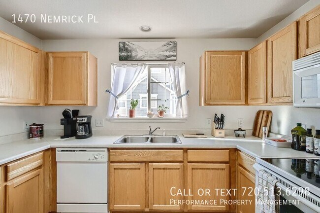 Building Photo - 1470 Nemrick Pl