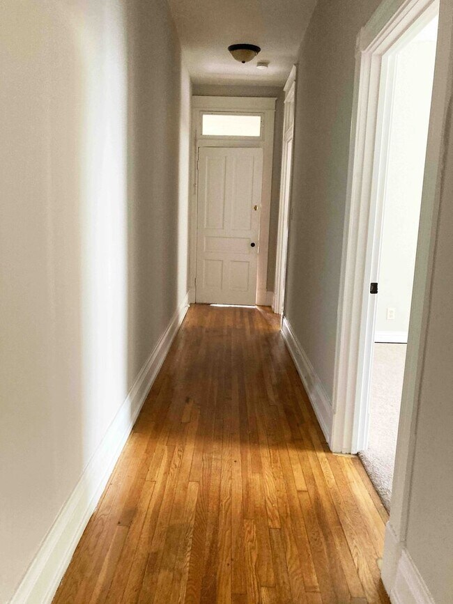 Building Photo - 3241 Jefferson Ave