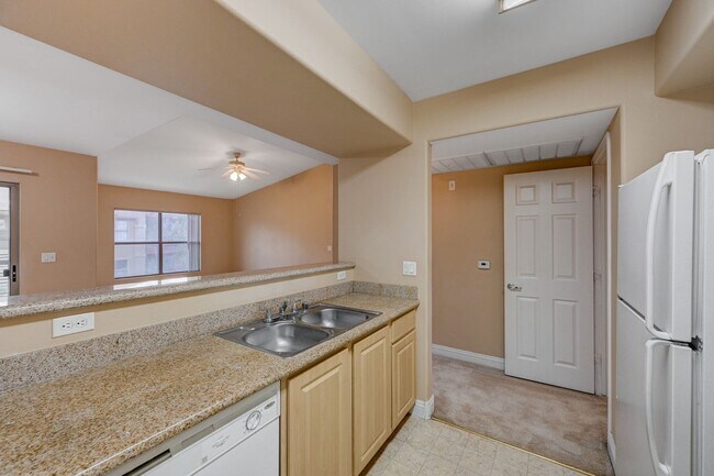 Building Photo - 8000 W Badura Ave
