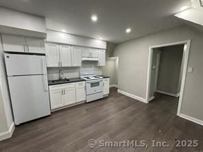 Primary Photo - 644 Brooks St