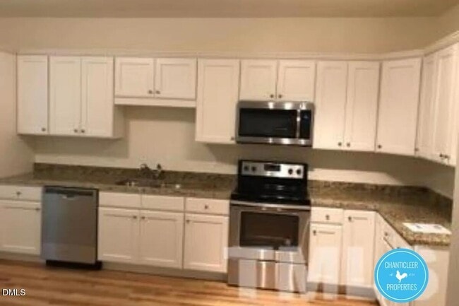 Building Photo - 136 Sunnyview Ln