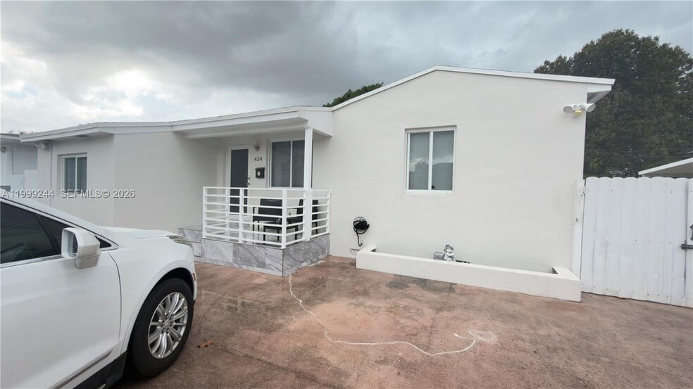 Building Photo - 434 Tamiami Blvd