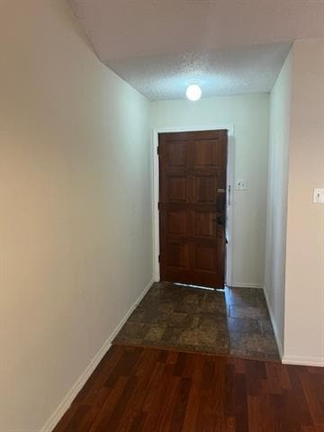 Building Photo - 2420 Dalewood Ln